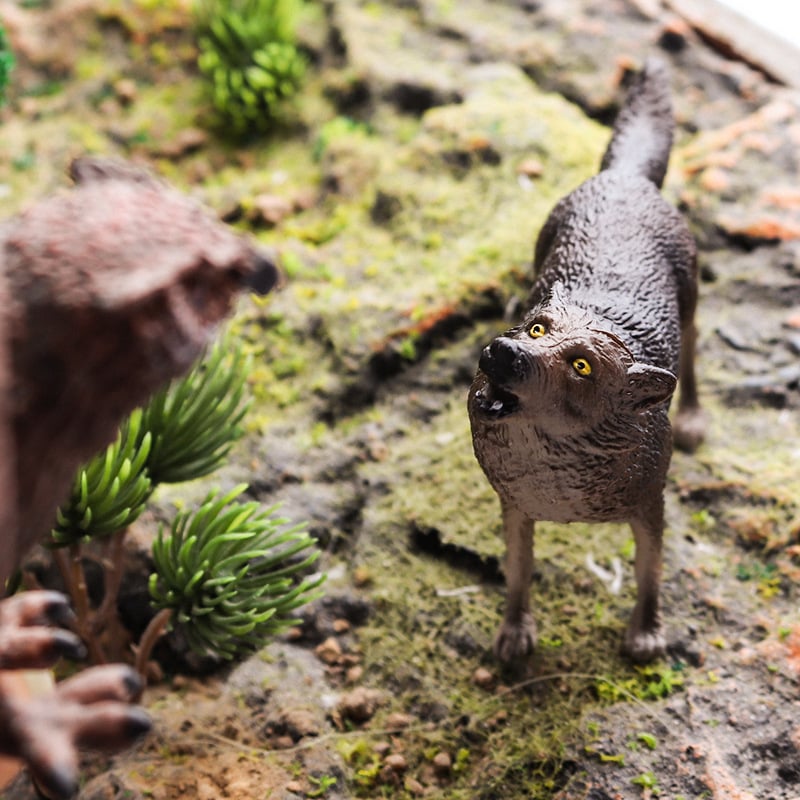 Solid Simulation Wild Wolf Animal Model for Kids Educational Toy