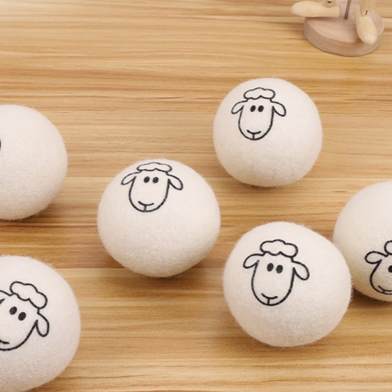 Wool drying ball