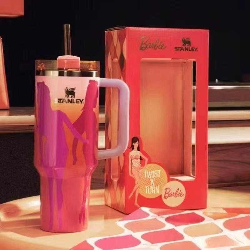 Thermal straw water bottle