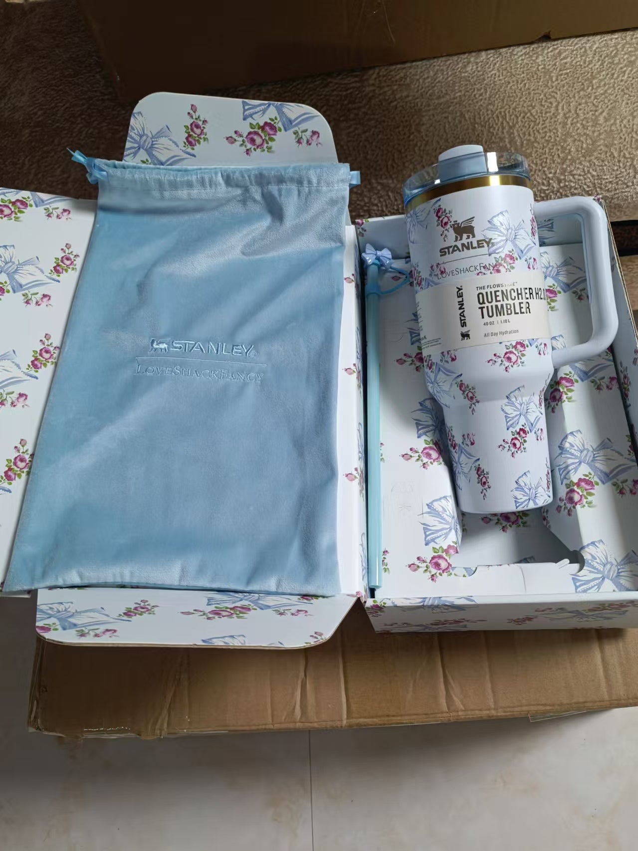 Thermal straw water bottle